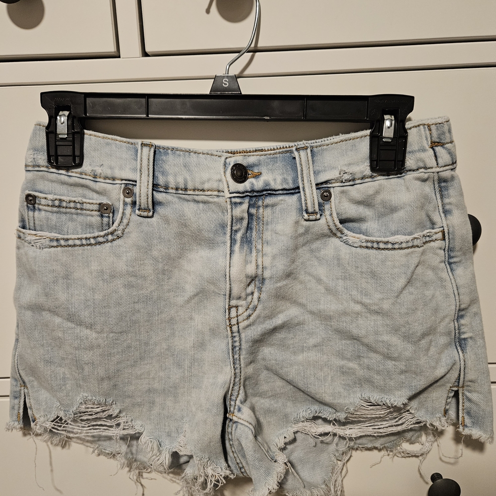 Aerie Light Wash Distressed Jean Shorts